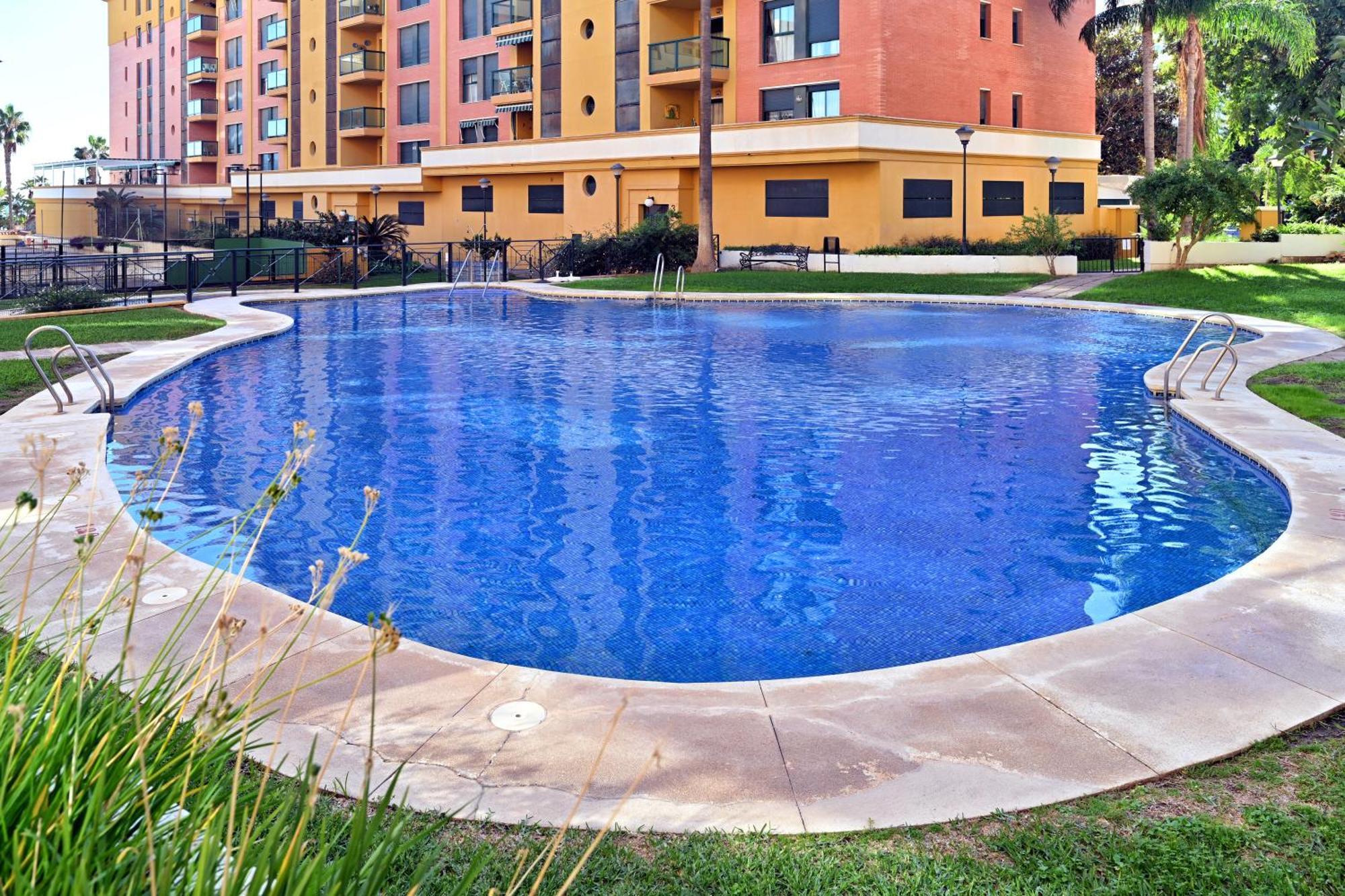 Love Rent4 Malaga Alamar Torremolinos Exterior foto